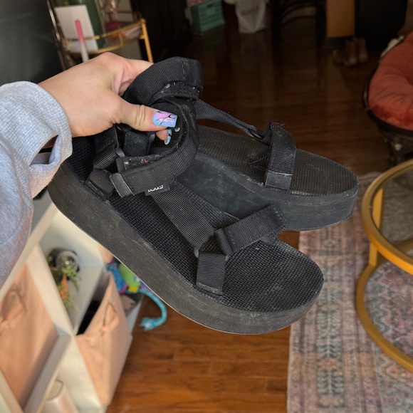 Platform Teva - Picture 2 of 3